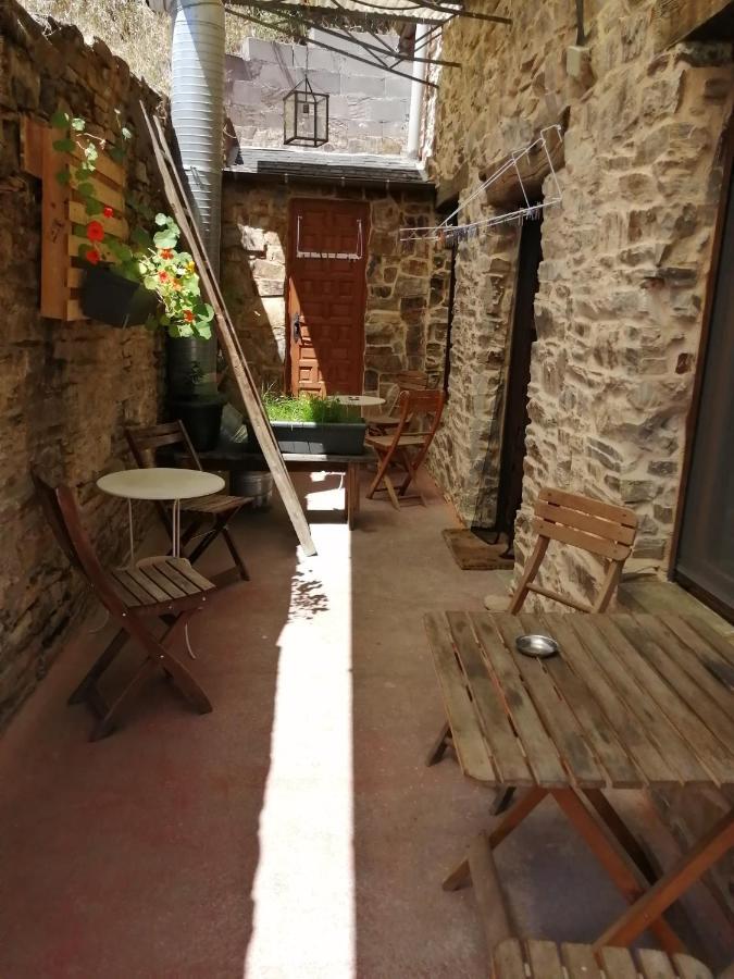 Hostal El Puente Peregrino Trabadelo Exterior foto