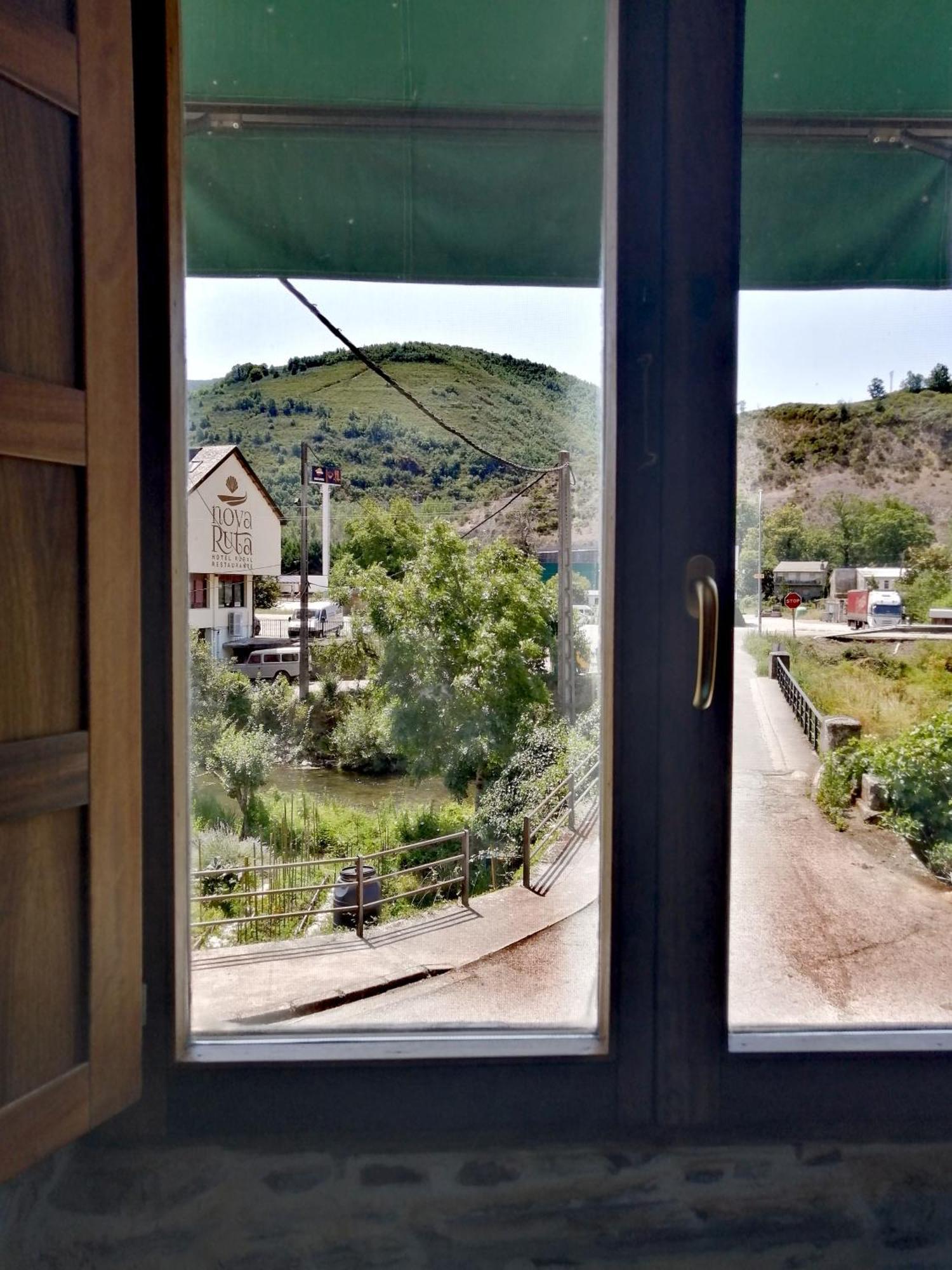 Hostal El Puente Peregrino Trabadelo Habitación foto